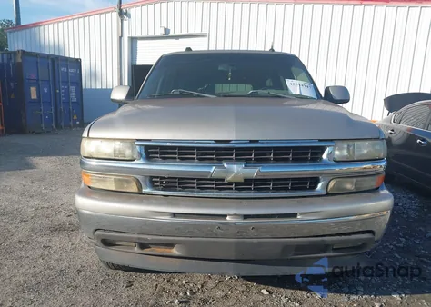 2005 Chevrolet Suburban 1500 Lt z USA, uszkodzony, nr VIN 3GNEC16Z35G218324